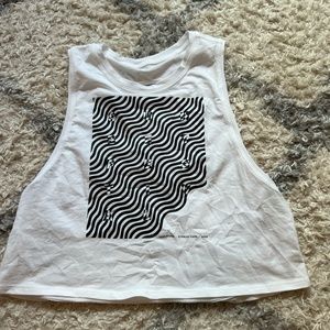 cropped Lulu lemon top